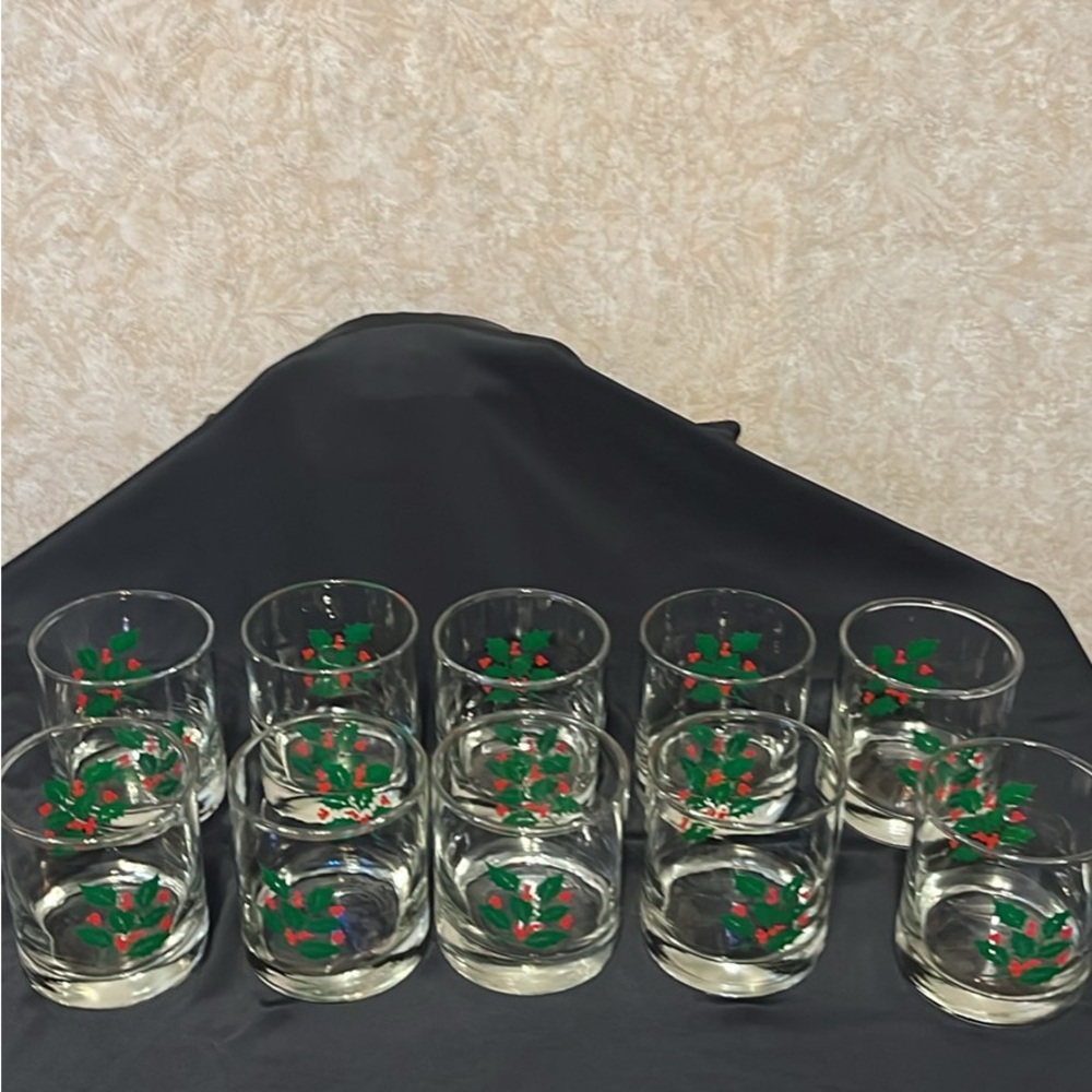 Festive Green and Red Holiday Glasses Set